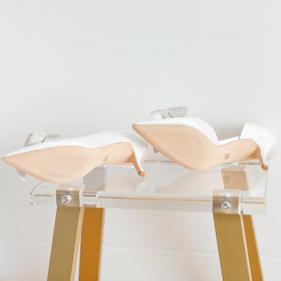 Badgley Mischka Meilani White Satin 7 Women's Classic Bridal Heels Bow Kitten - Picture 8 of 15